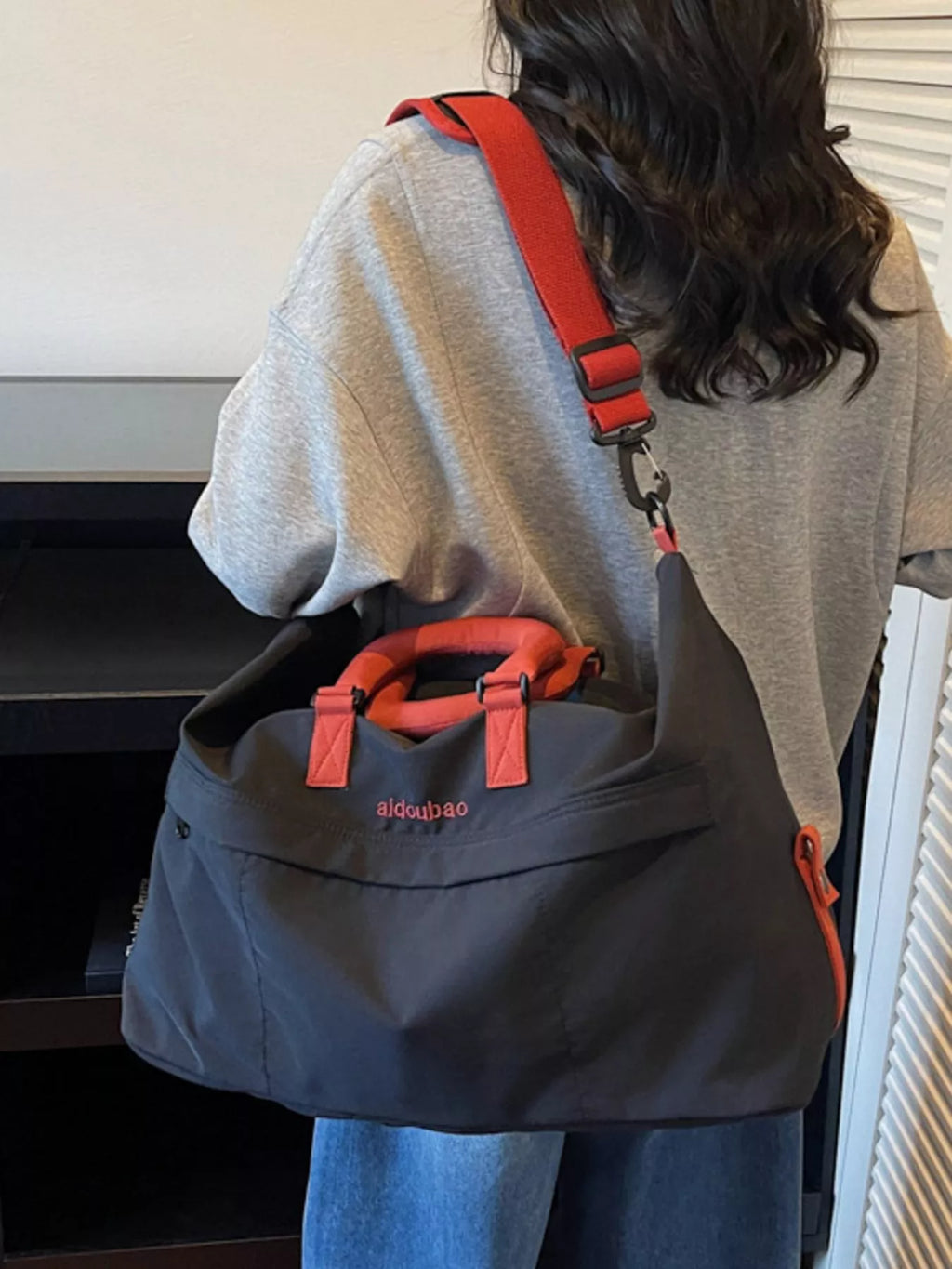 Large Capacity Lightweight Travel Bag