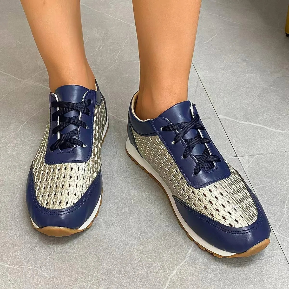Breathable Lace Up Sneakers