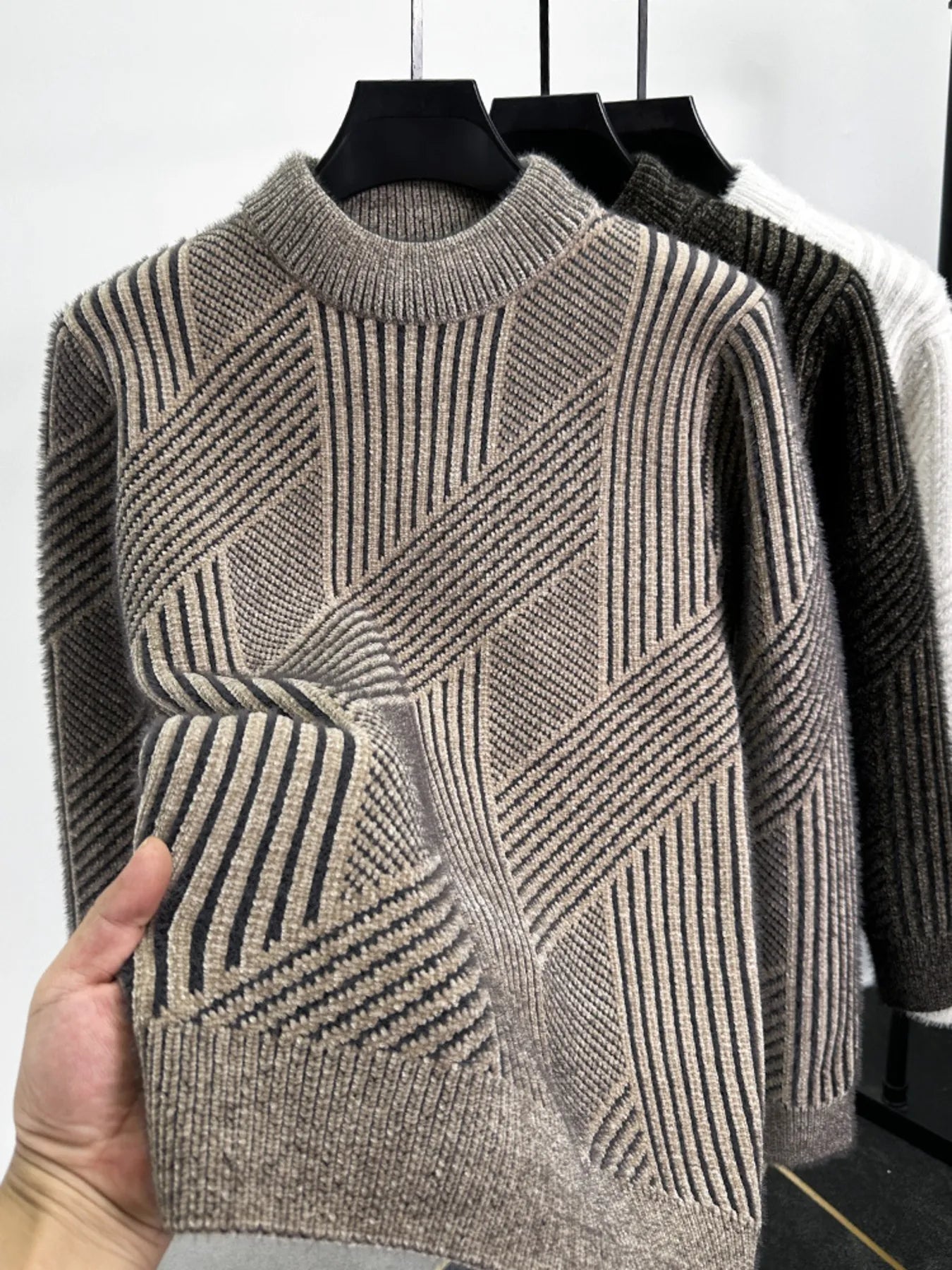 Men's Ribbed Knit Long Sleeve Sweater