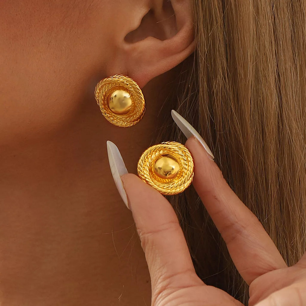 Twisted Rope Circle Stud Earrings