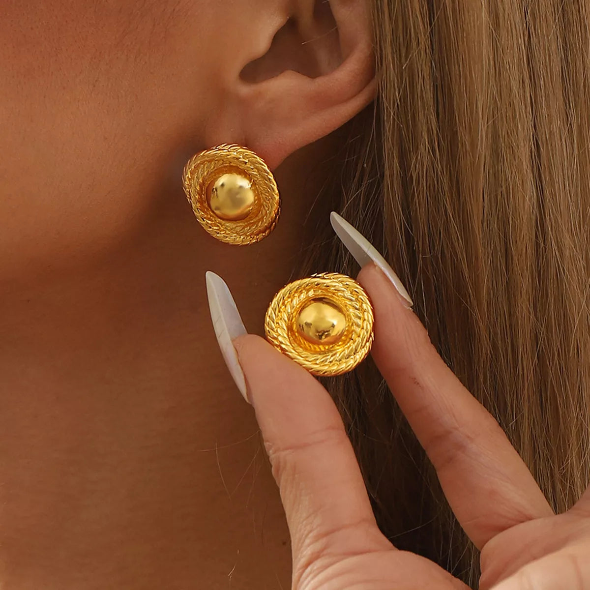 Twisted Rope Circle Stud Earrings