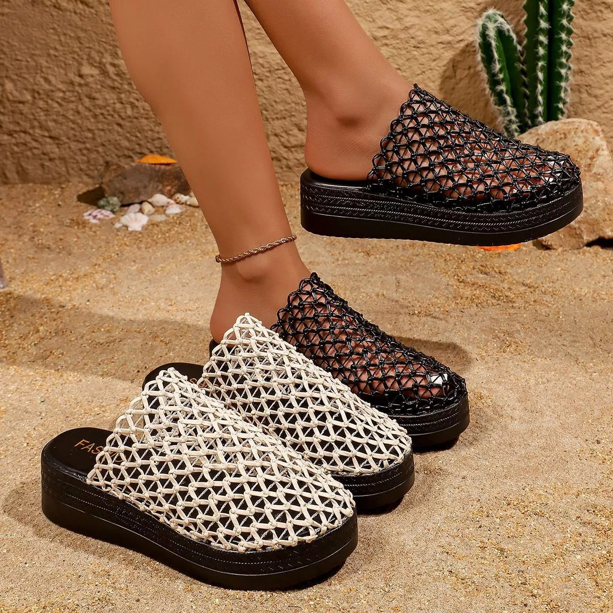 Round Toe Platform Sandals