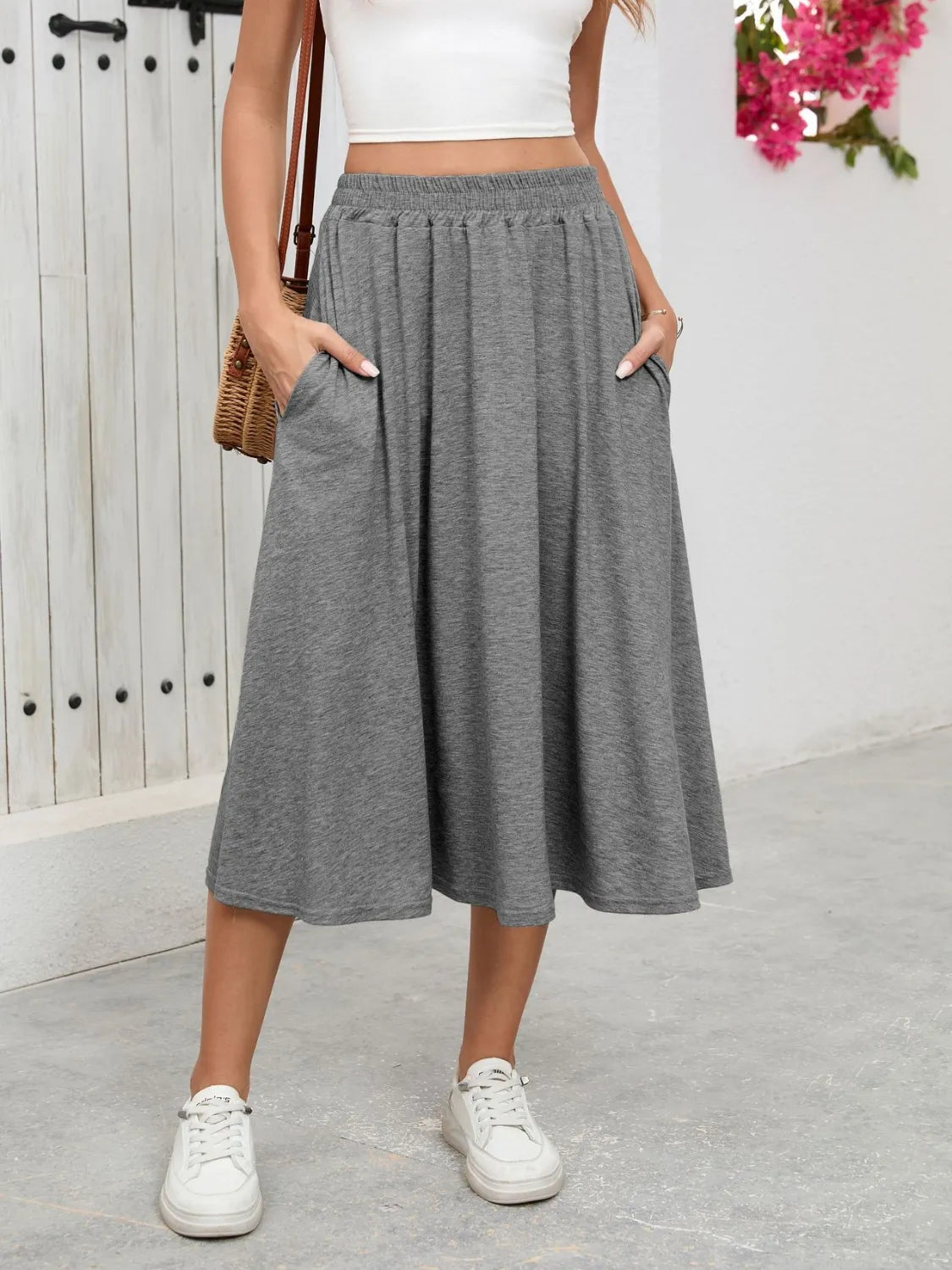 Elastic Waist Skirt With Pockets
