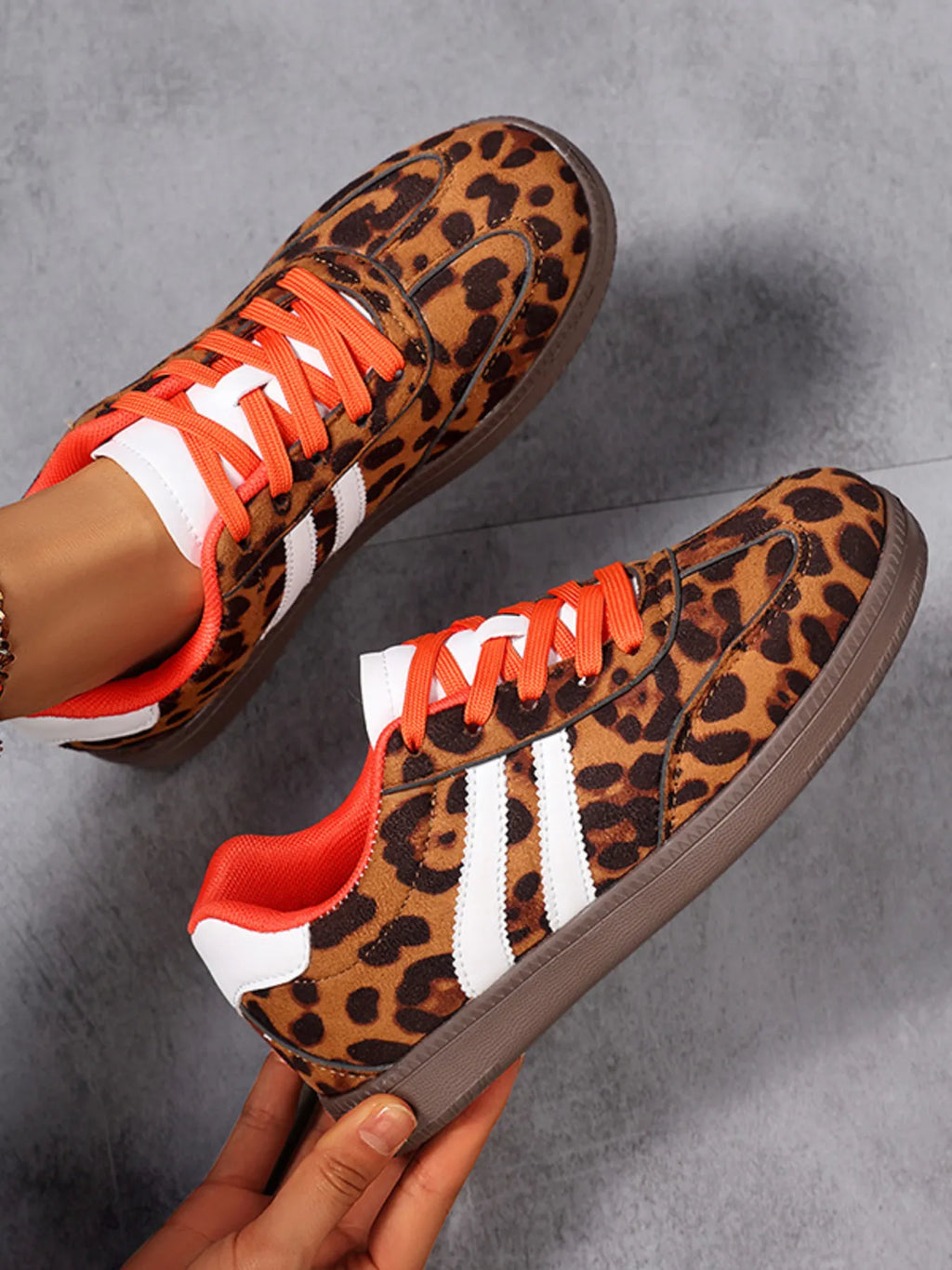Leopard Print Stripe Detail Lace-up Sneakers