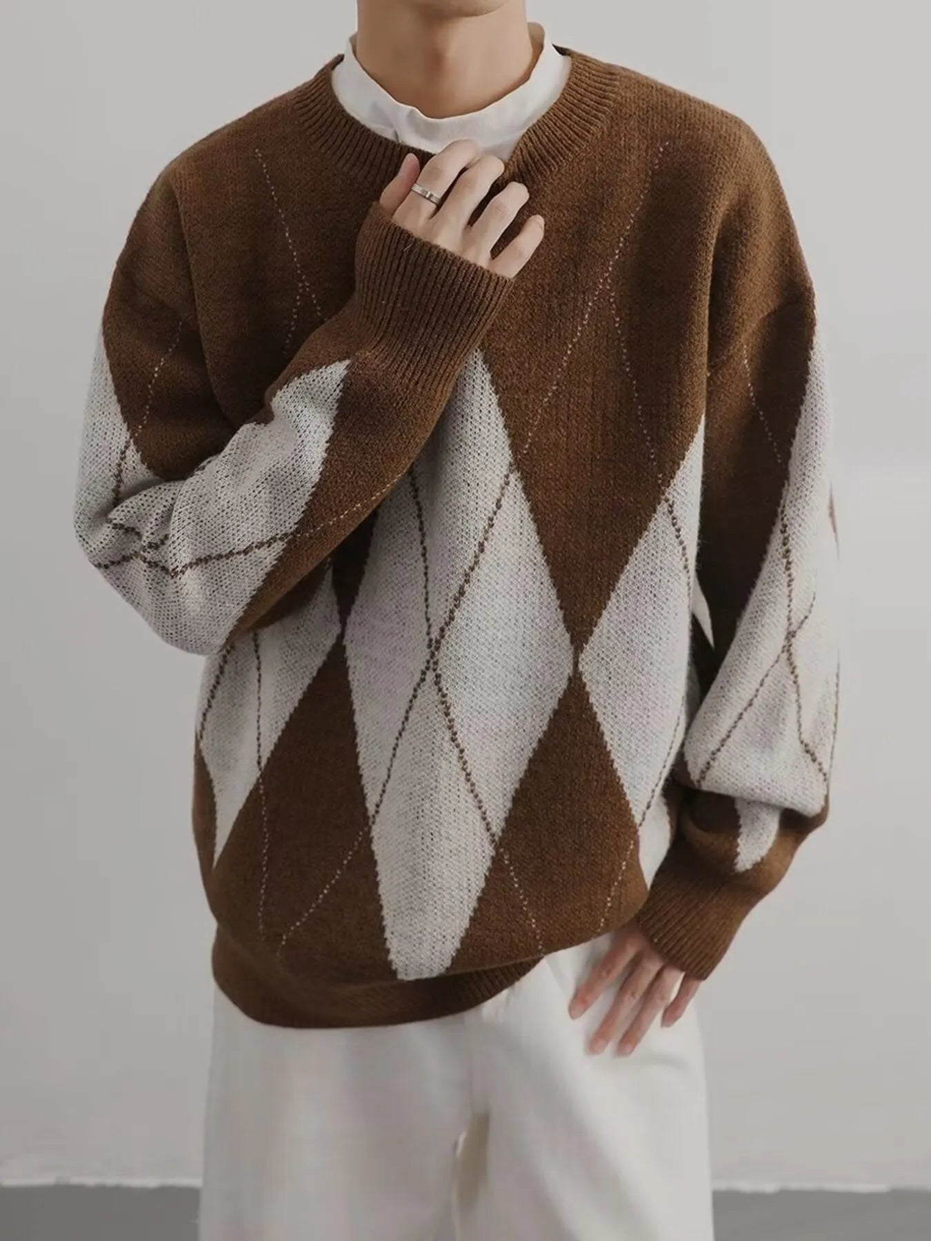 Men's Argyle Pattern Oversized Sweater