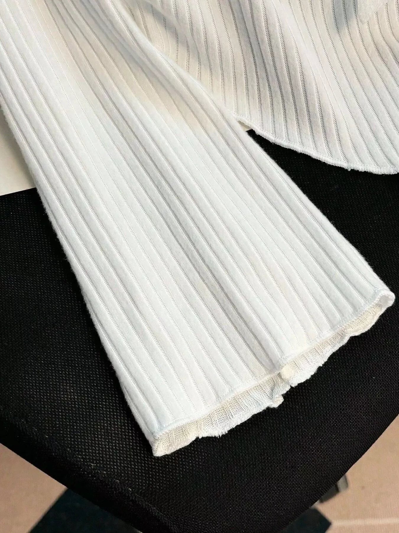 Off-Shoulder Bowknot Ribbed Knit T-Shirt