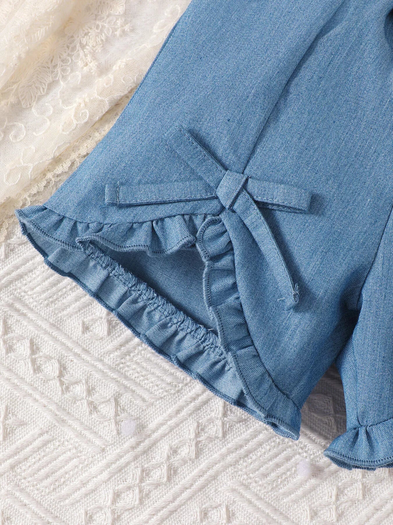 Children's Bowknot Ruffle Trim Top and Shorts Set