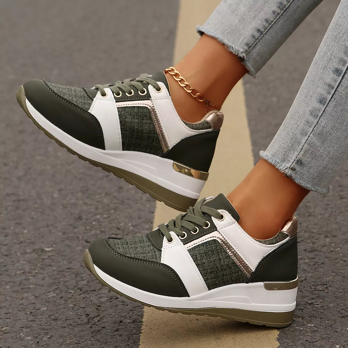 Round Toe Lace Up Sneakers
