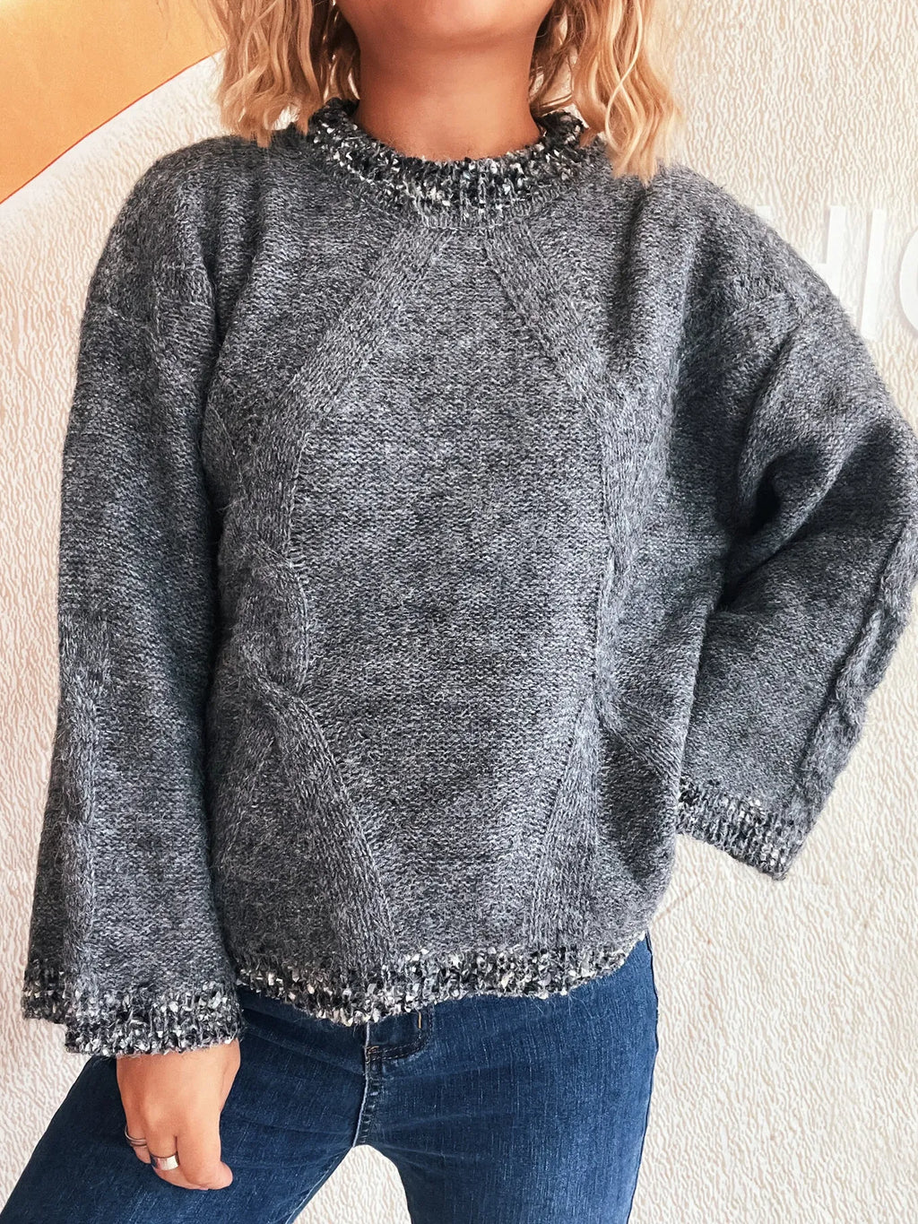 Contrast Trim Detail Round Neck Sweater