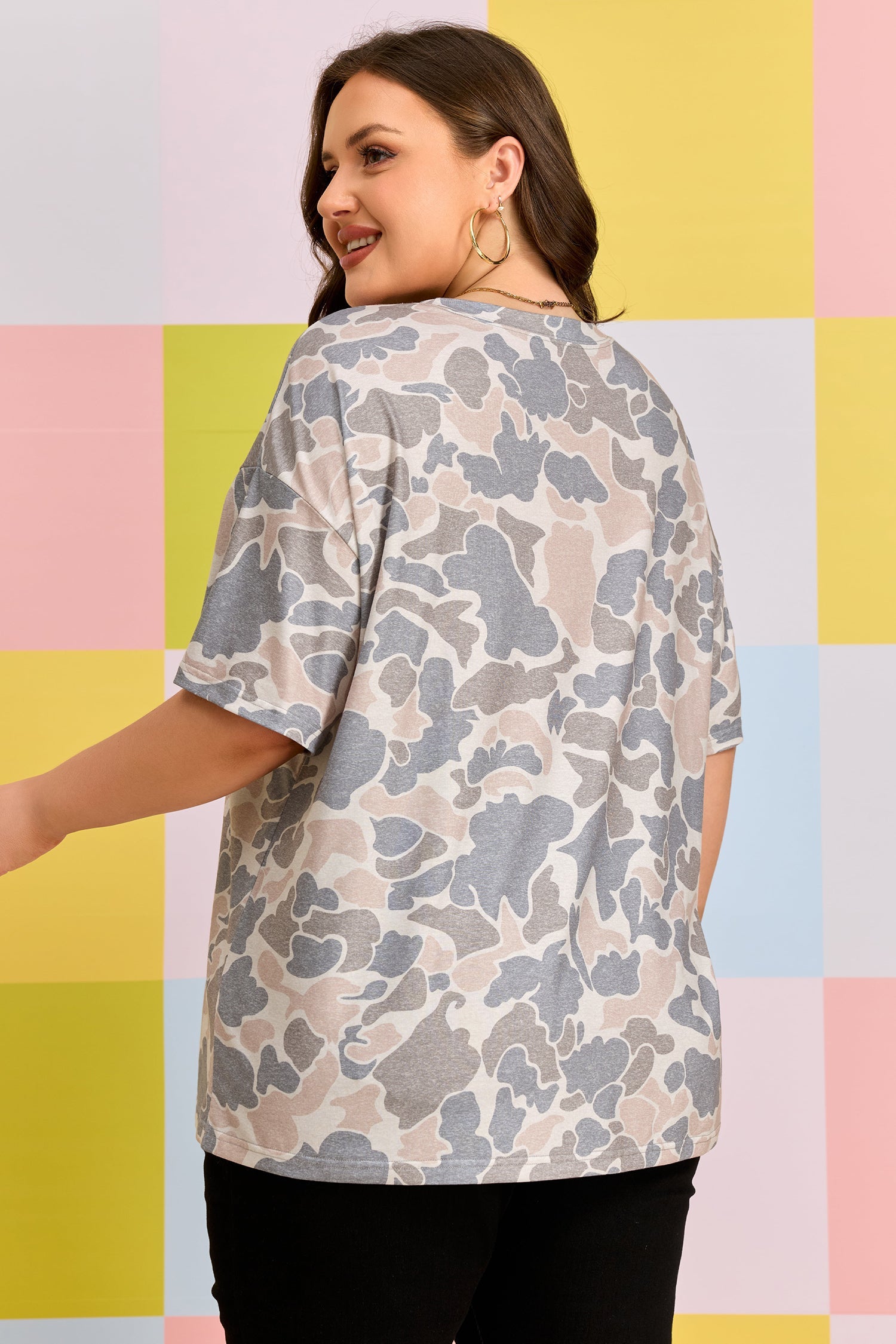 Plus Size Camo Short Sleeve T-Shirt