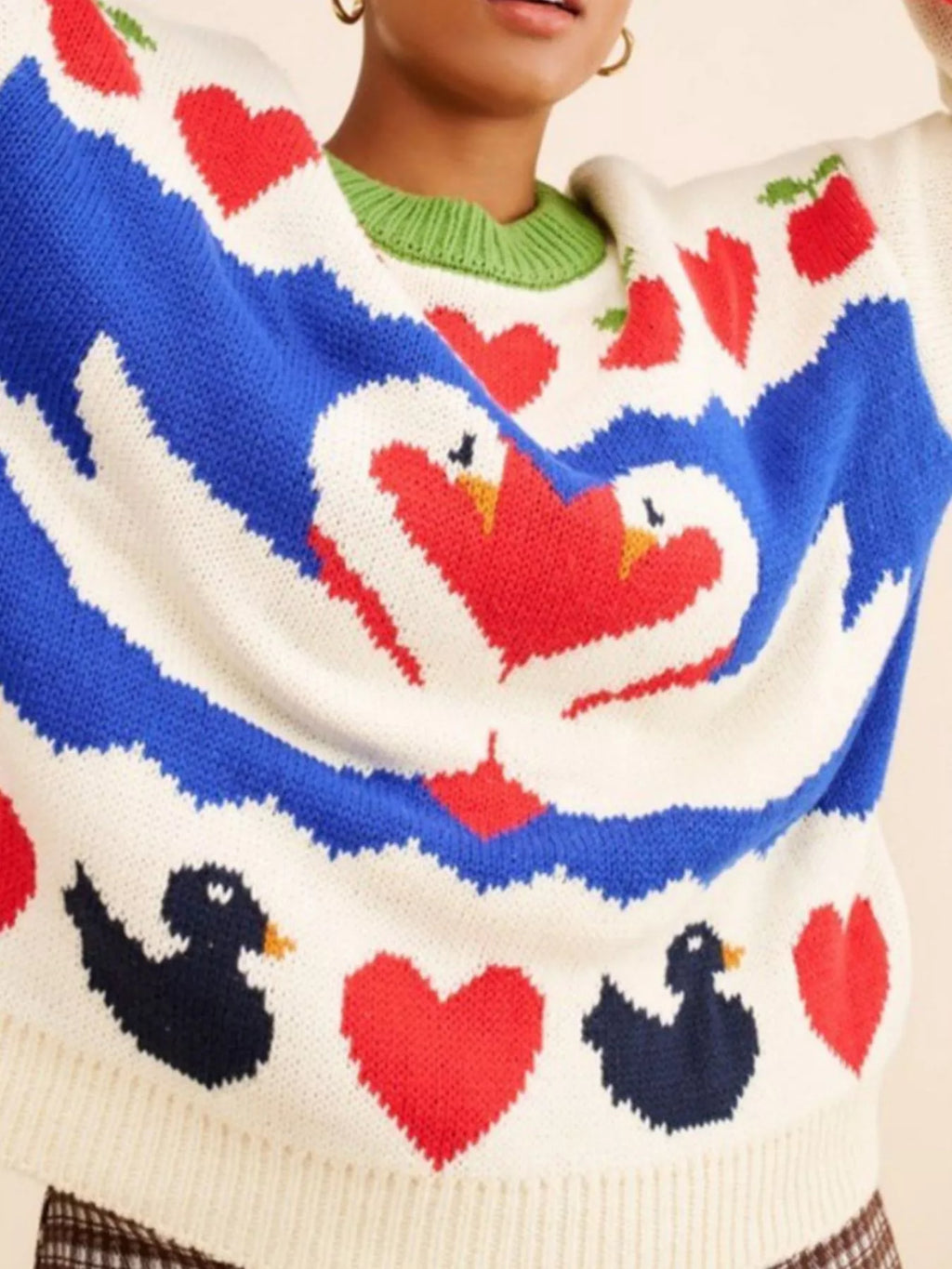 Swan Heart Pattern Round Neck Sweater