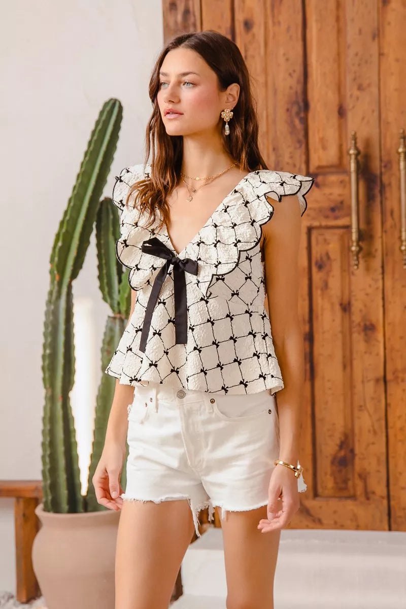 SO ME Bow Texture Jacquard Woven Top with Scallop and Tie