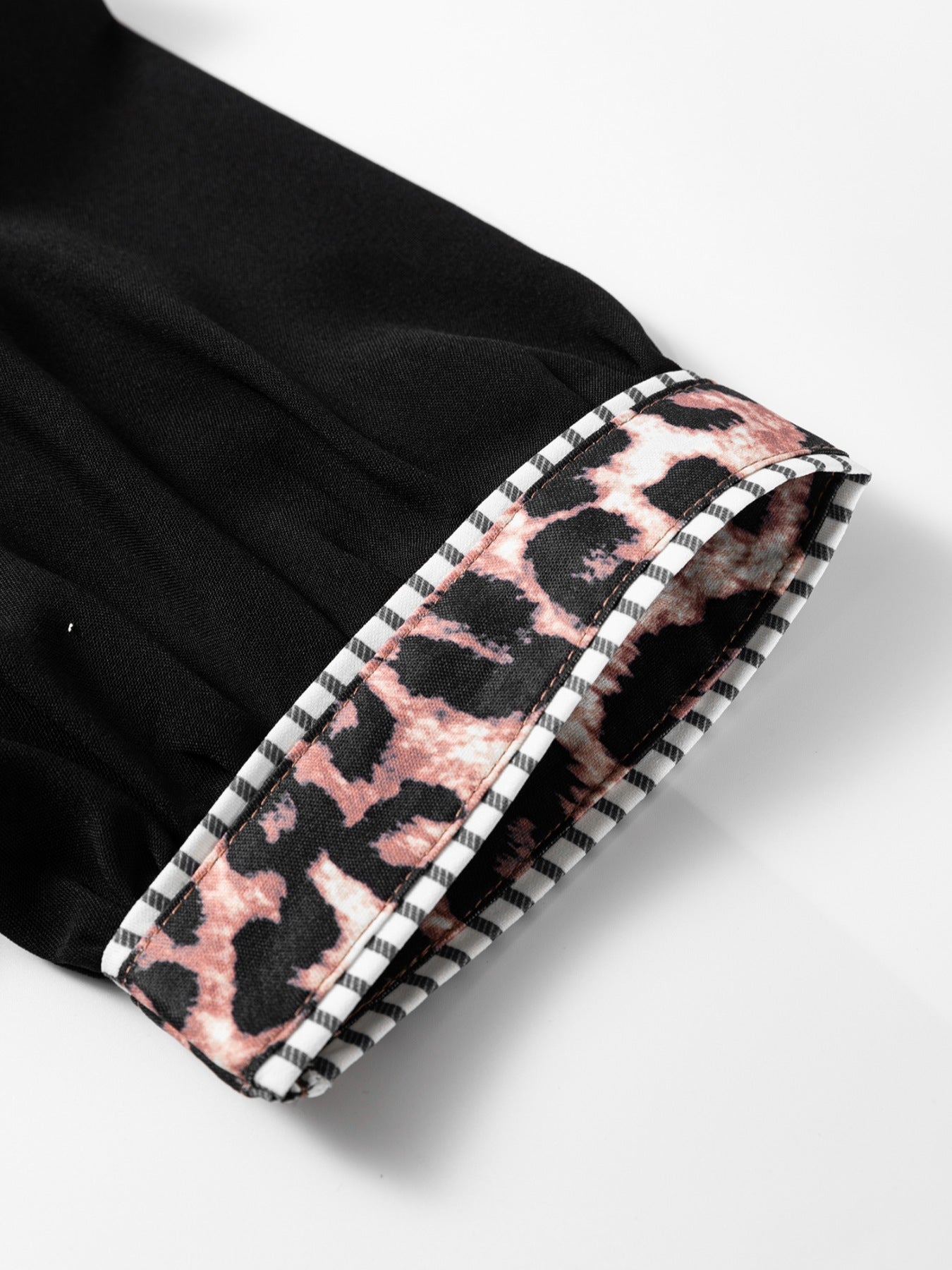 Leopard Trim Puff Sleeve Blouse