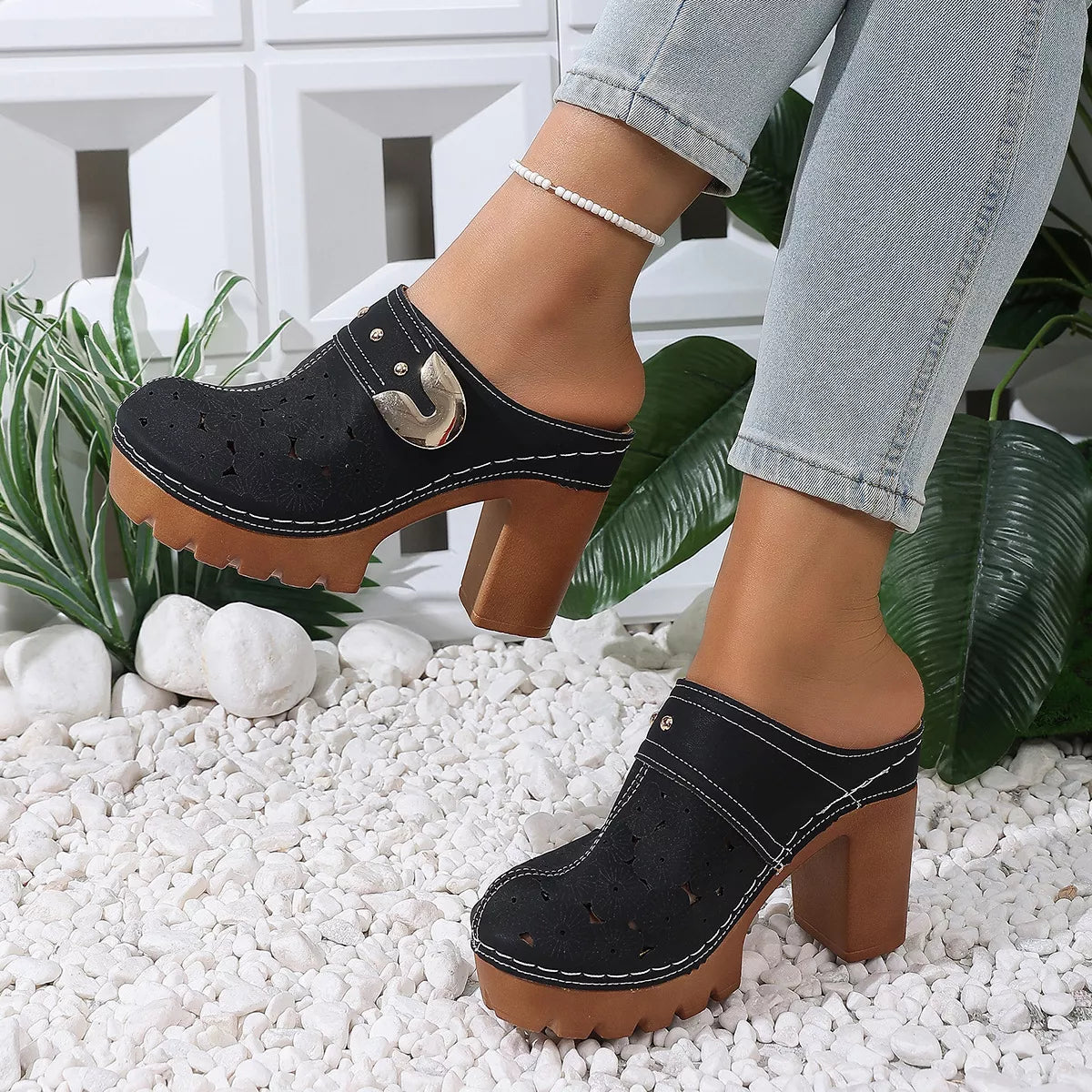 Round Toe Block Heels Sandals