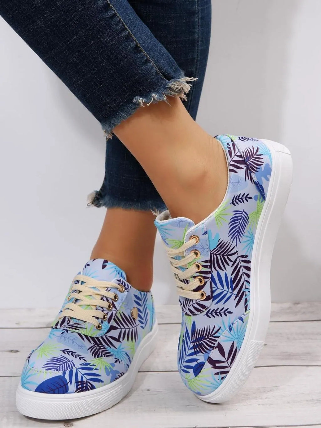 Tropical Leaf Print Canvas Sneakers