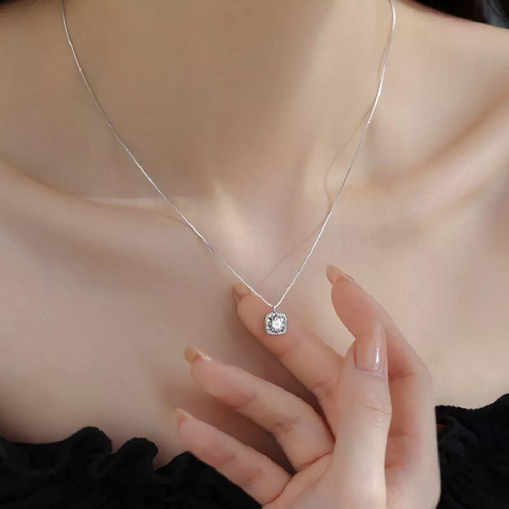 925 Sterling Silver Zircon Pendant Necklace