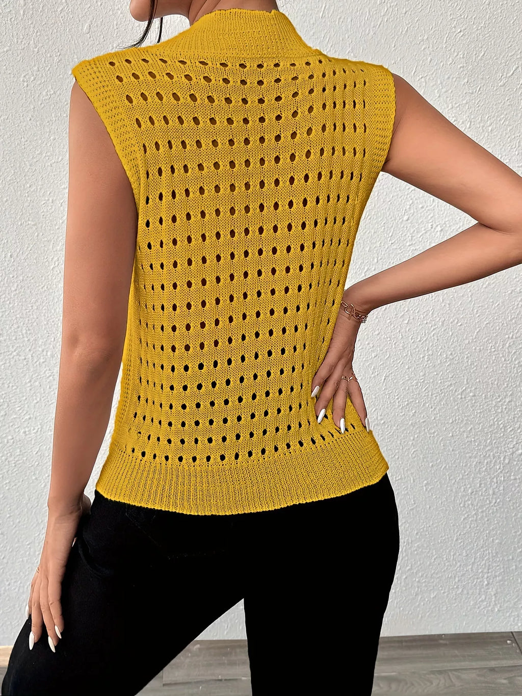 Hollow Out Round Neck Knit Tank