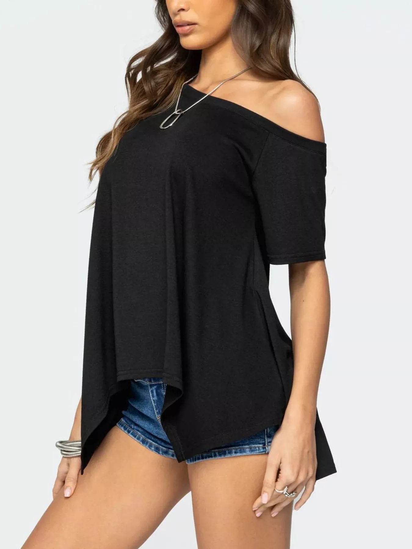 One Shoulder Asymmetrical Hem T-Shirt