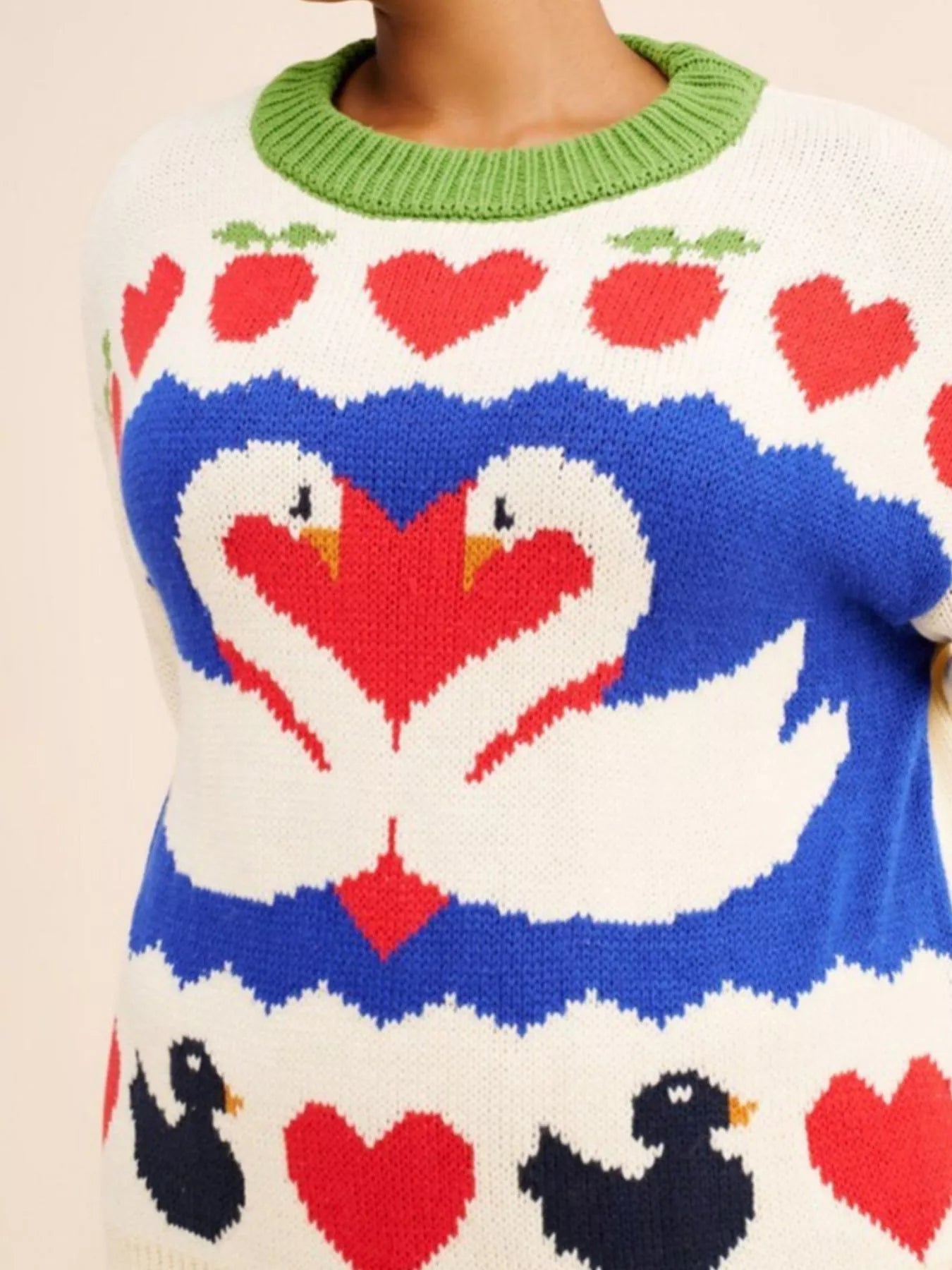 Swan Heart Pattern Round Neck Sweater