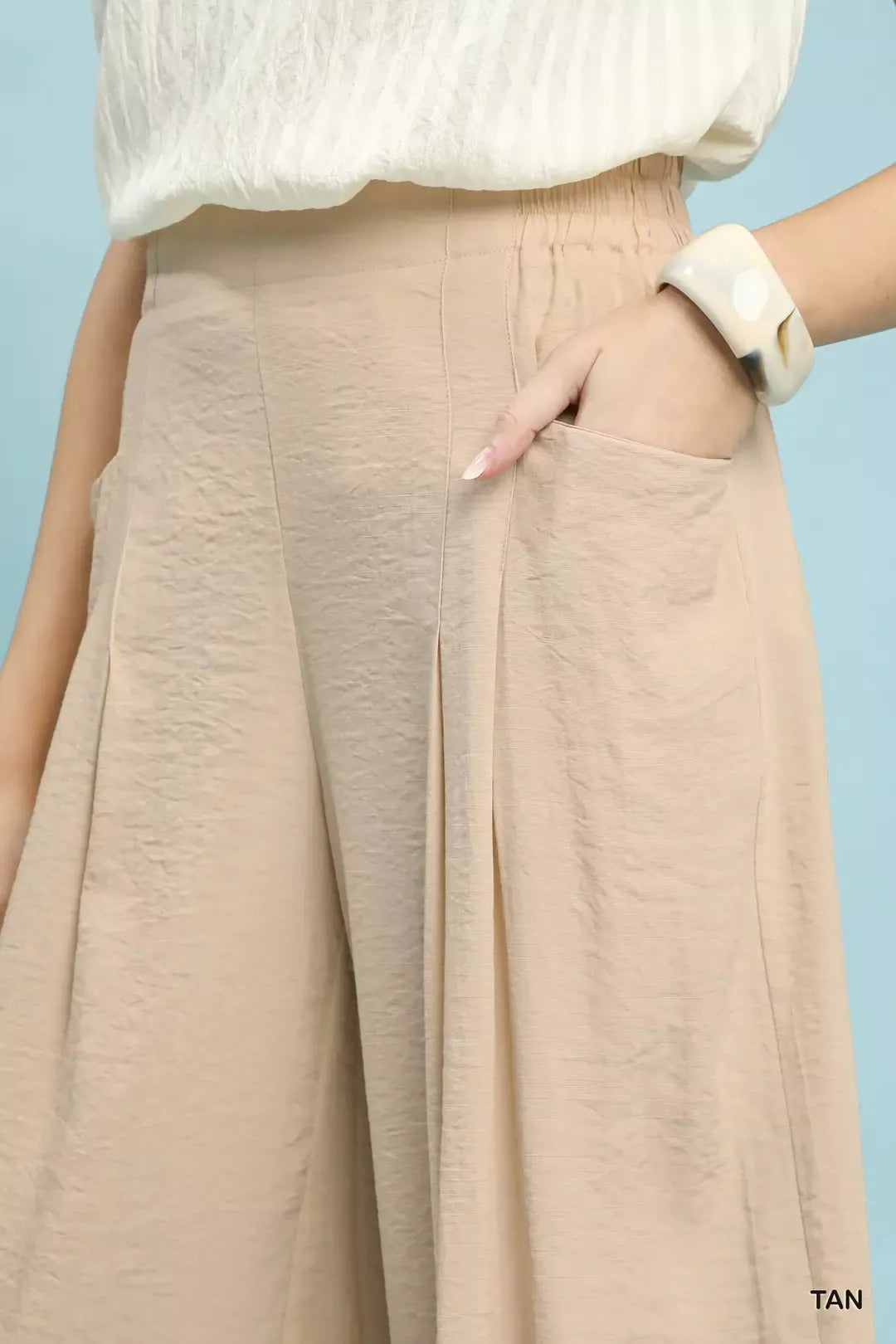 Umgee Solid Pleat Wide-Leg Cropped Pants