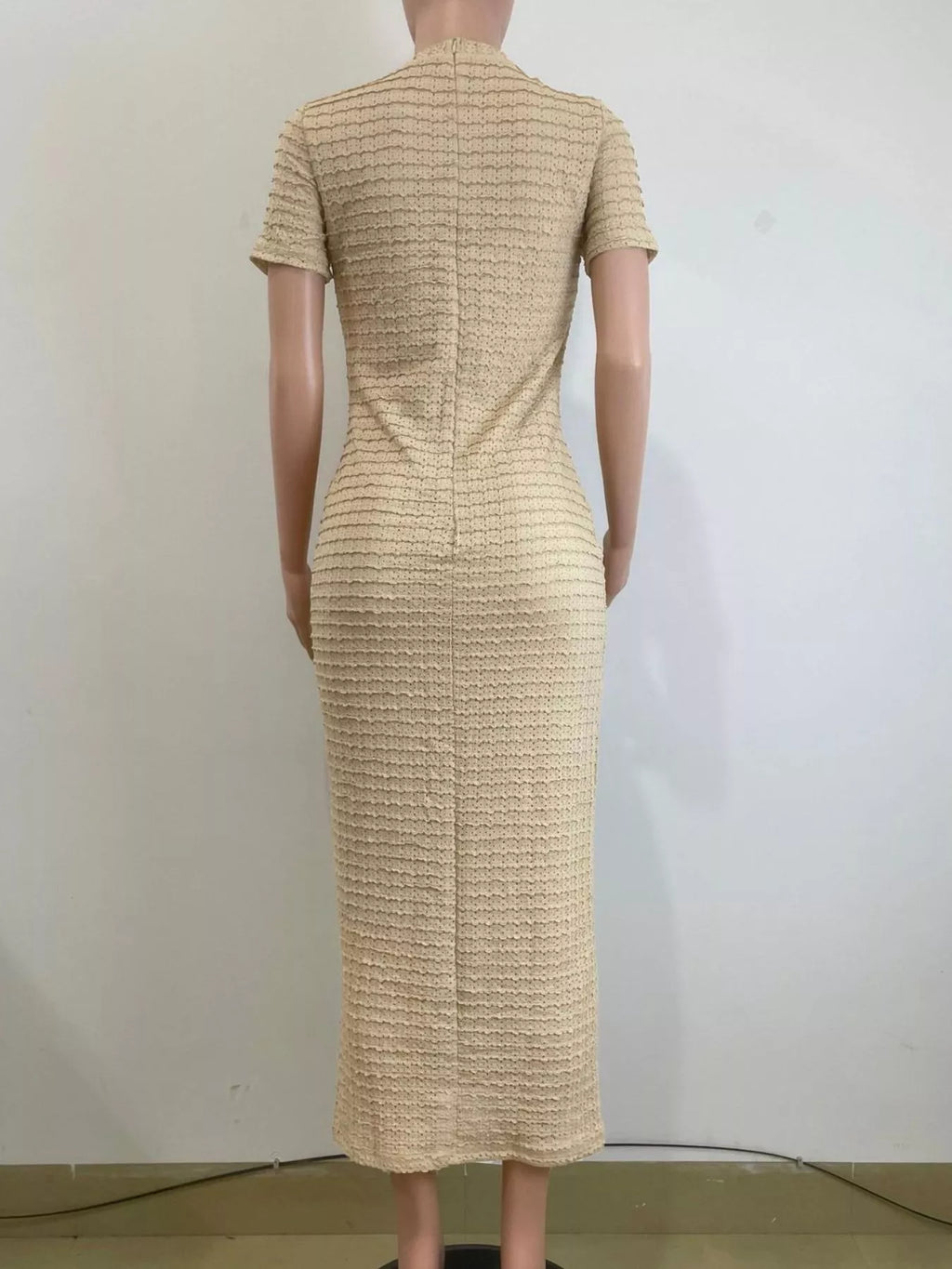 Textured Short Sleeve Midi Dress