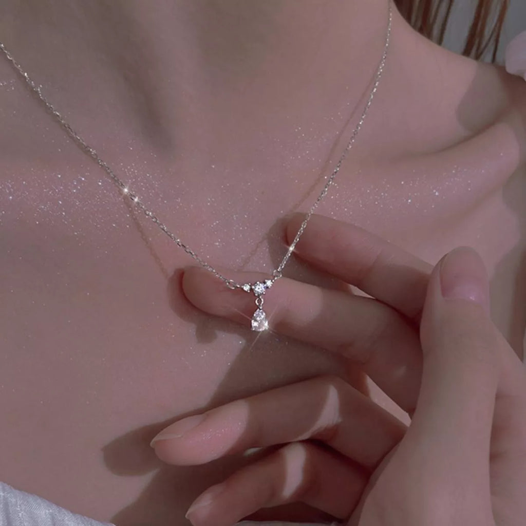 925 Sterling Silver Zircon Teardrop Necklace