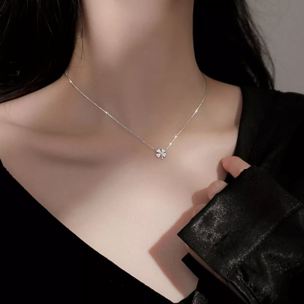 925 Sterling Silver Zircon Four Leaf Clover Necklace