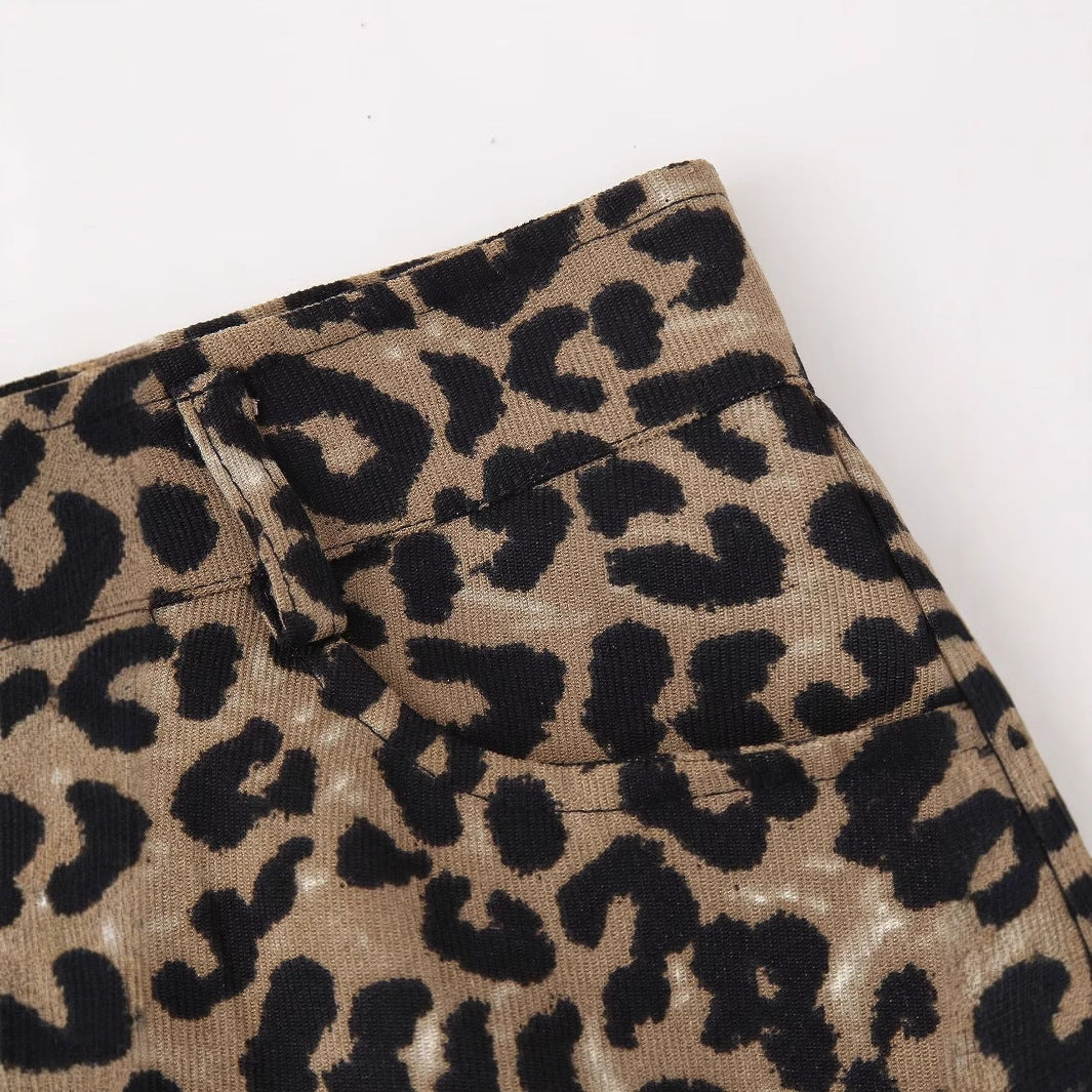 Casual versatile buckle animal print slimming and minimalist shorts for women