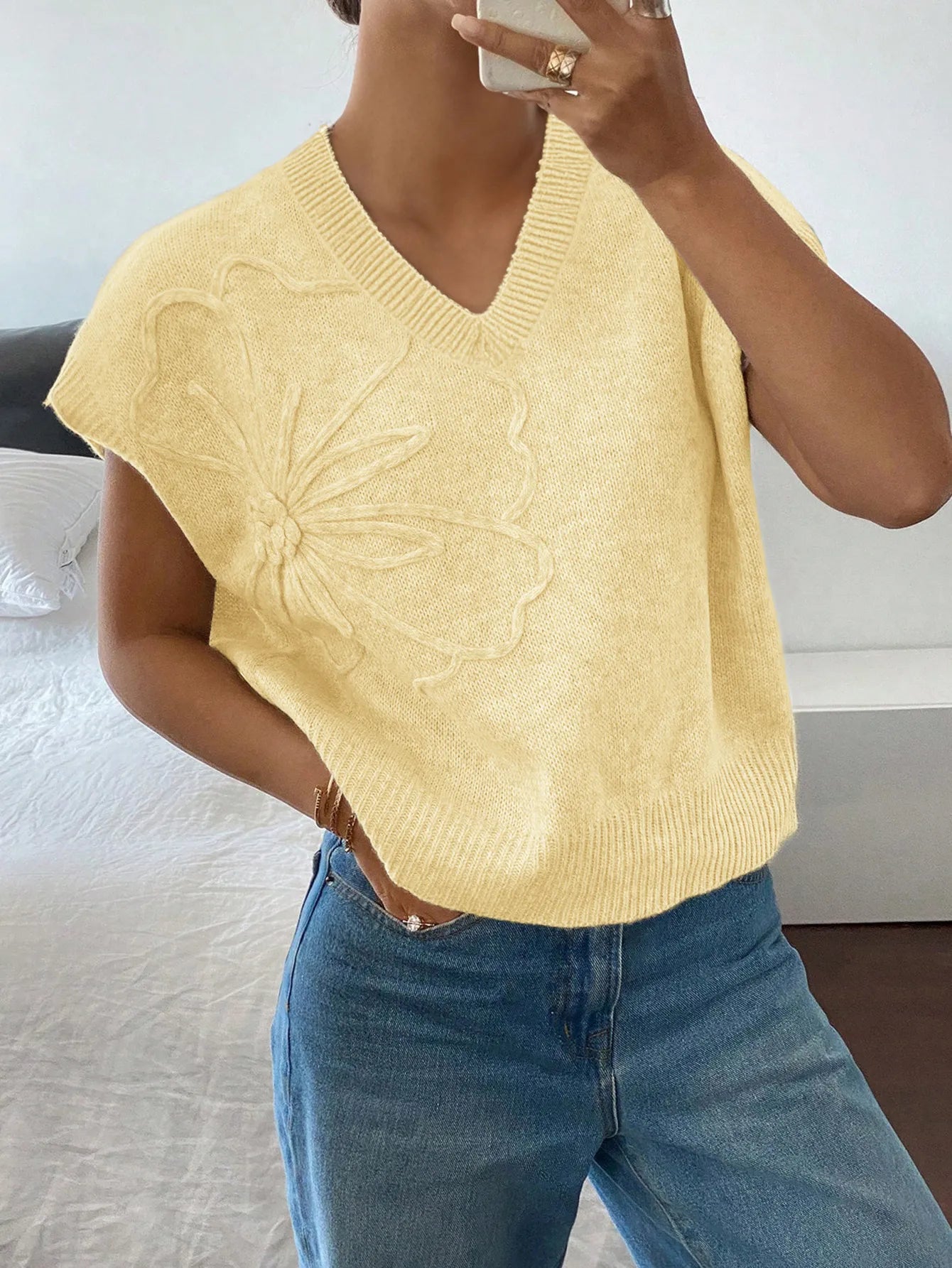 Ribbed Hem V-Neck Short Sleeve Sweater