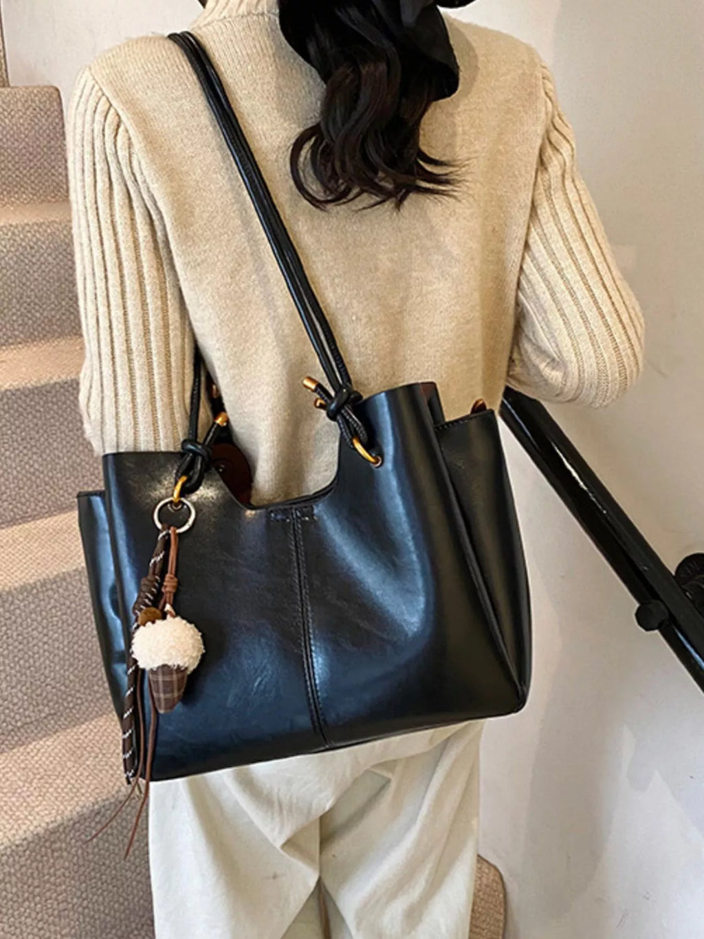 Large Capacity Shoulder Bag