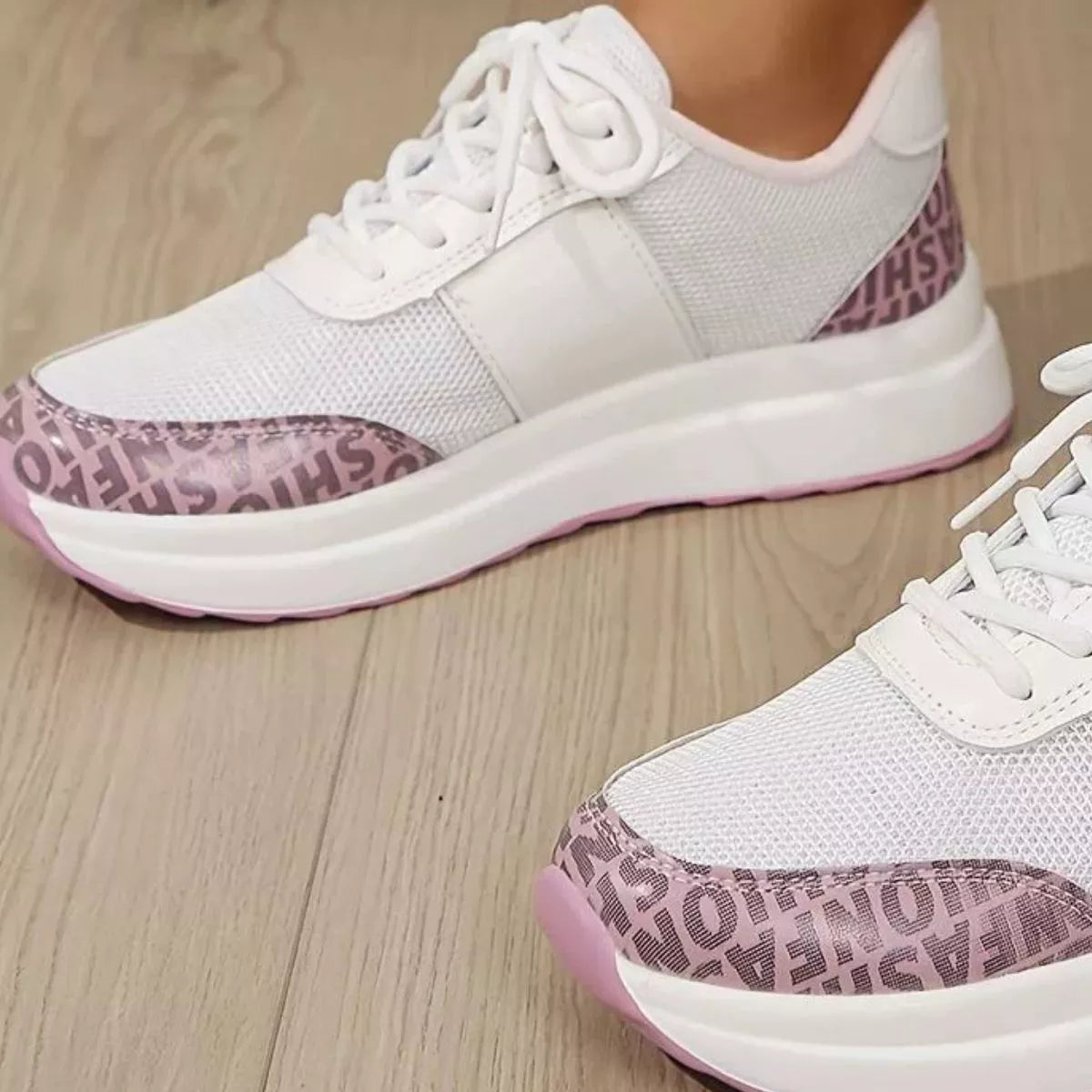 Round Toe Lace Up Sneakers