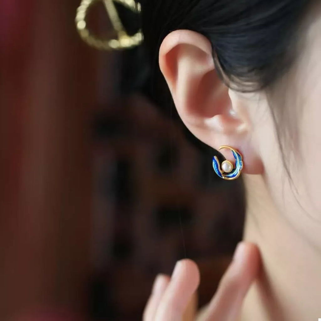 Feather Pearl Stud Earrings