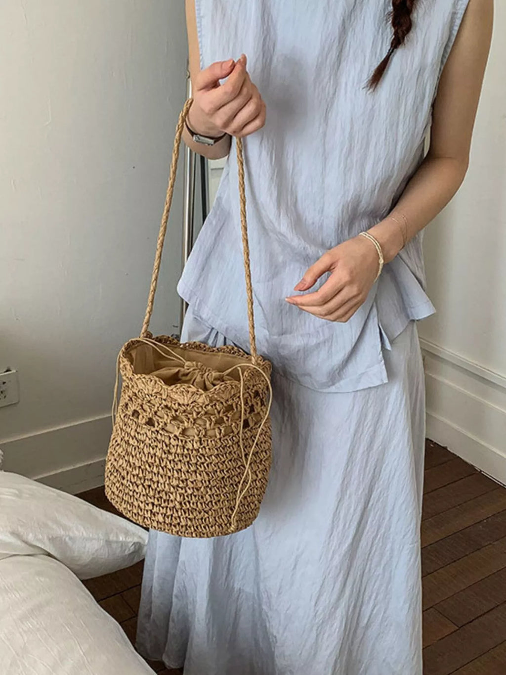 Woven Straw Bucket Shoulder Bag