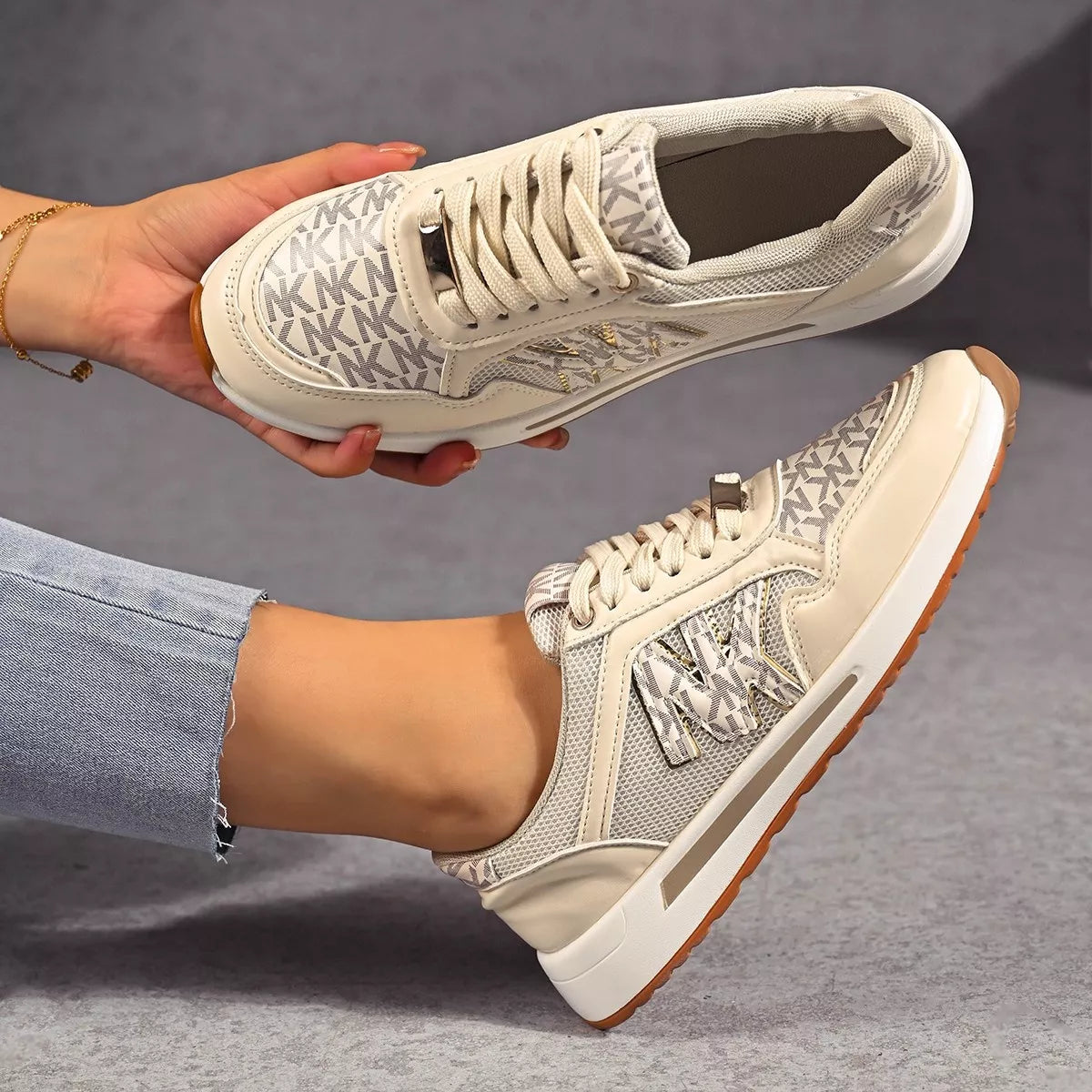 Lace Up Round Toe Sneakers