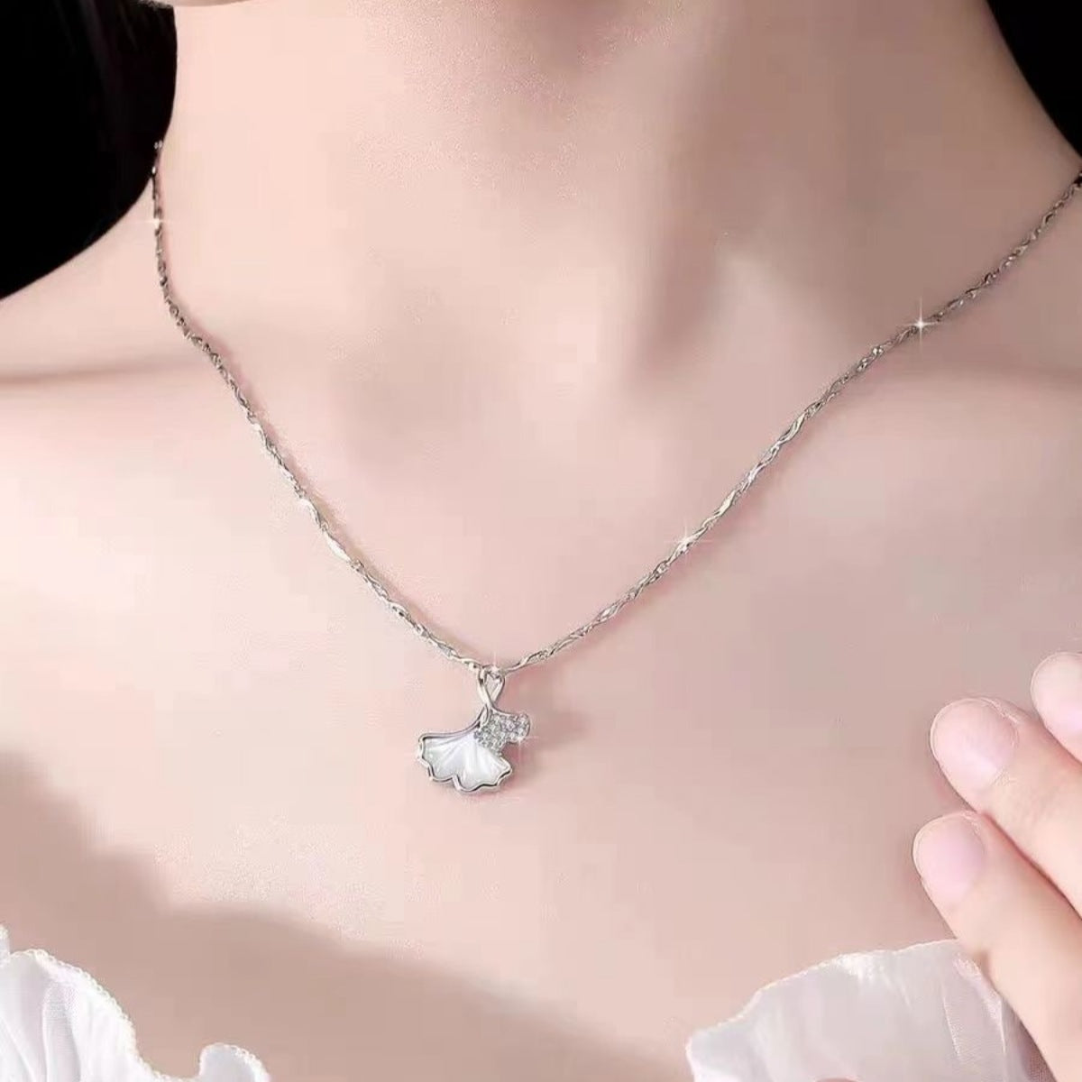 Ginkgo Leaf Pendant Necklace