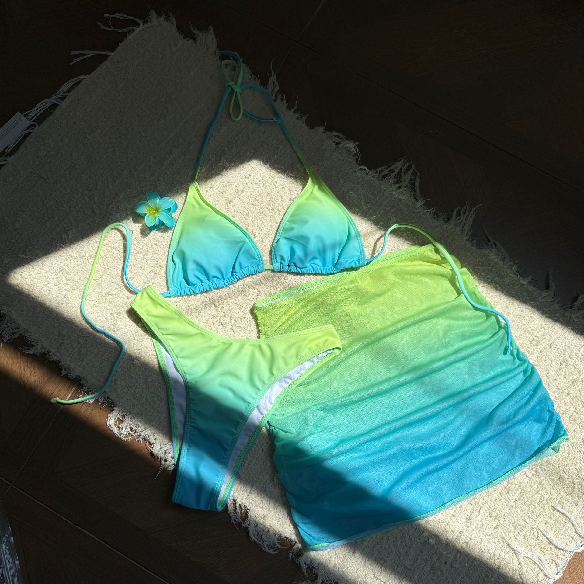 Gradient Three-Piece Swimwear Set Women Bikini Swimwear