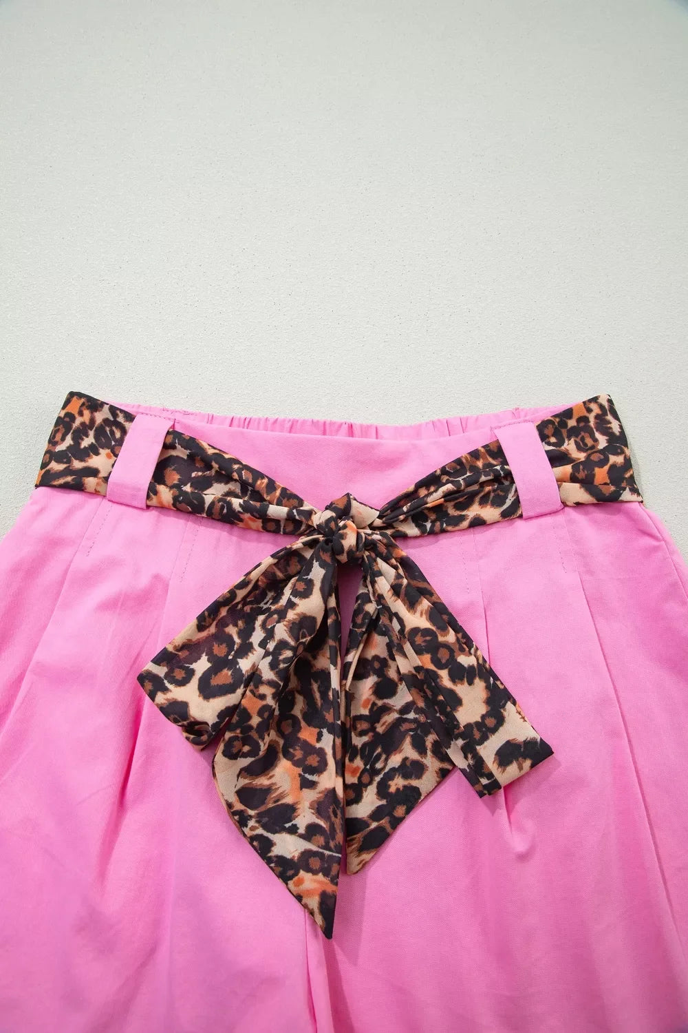 Leopard Contrast Sash Belt Pleated Wide Leg Shorts