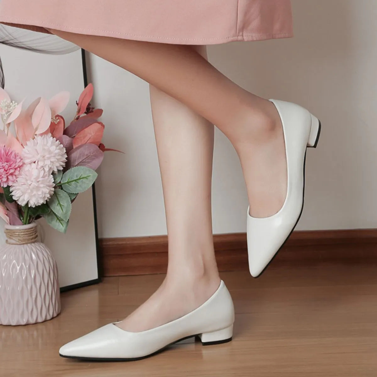 Pointed Toe Low Heel Pump