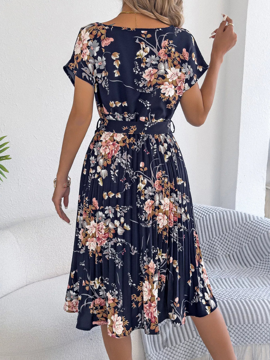 Floral Print Pleated A-Line Midi Dress