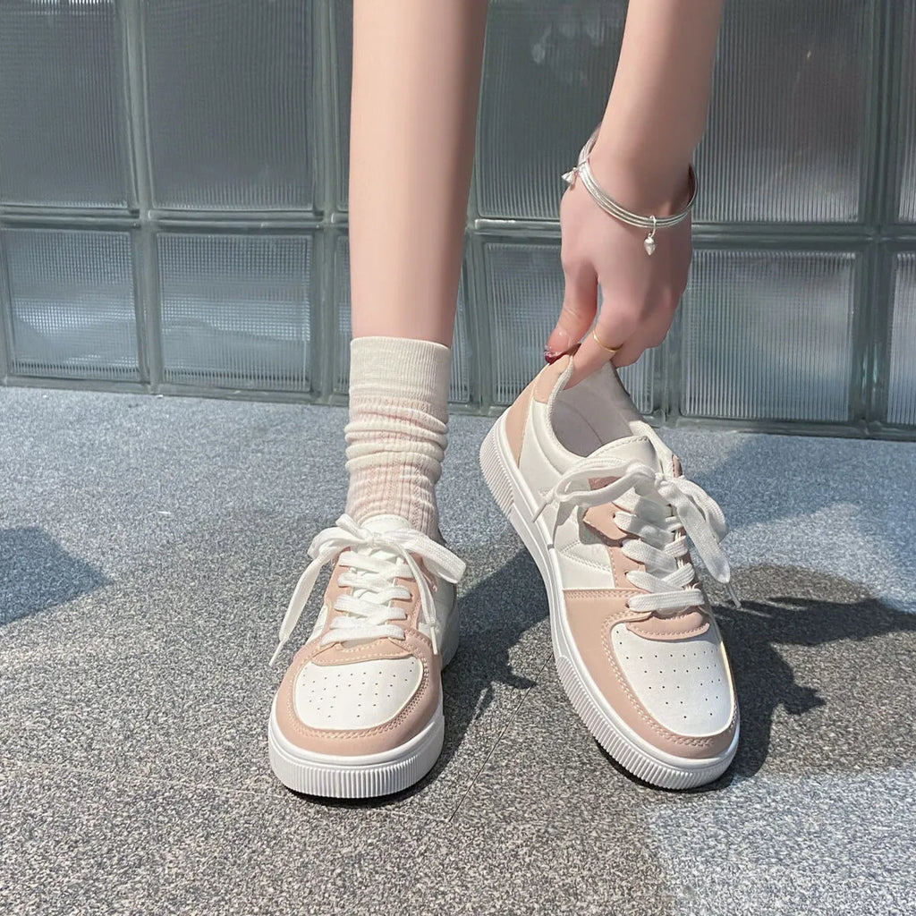 Low-Top Lace-Up Breathable Sneakers