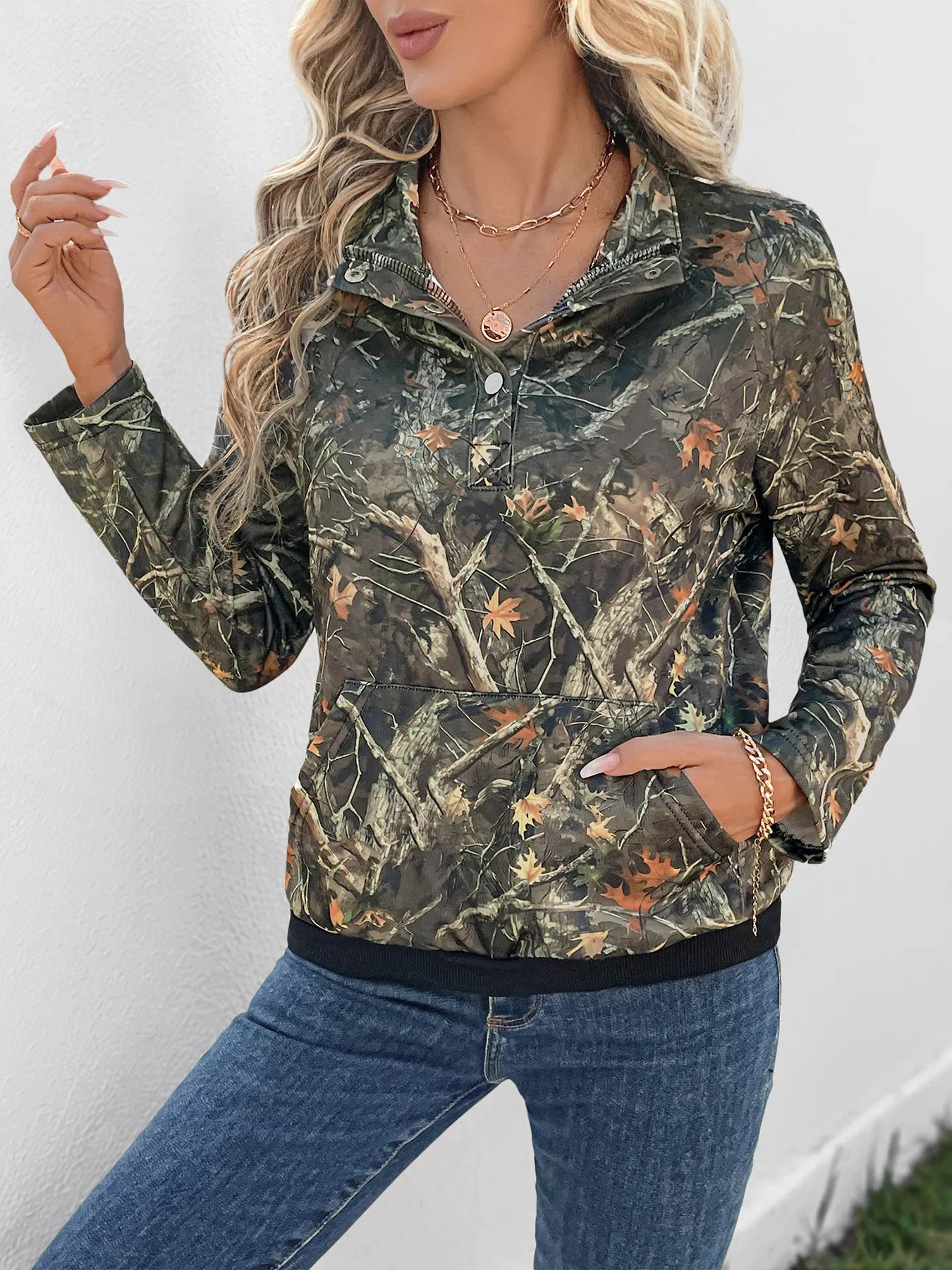 Printed Kangaroo Pocket Long Sleeve Sweatshirt