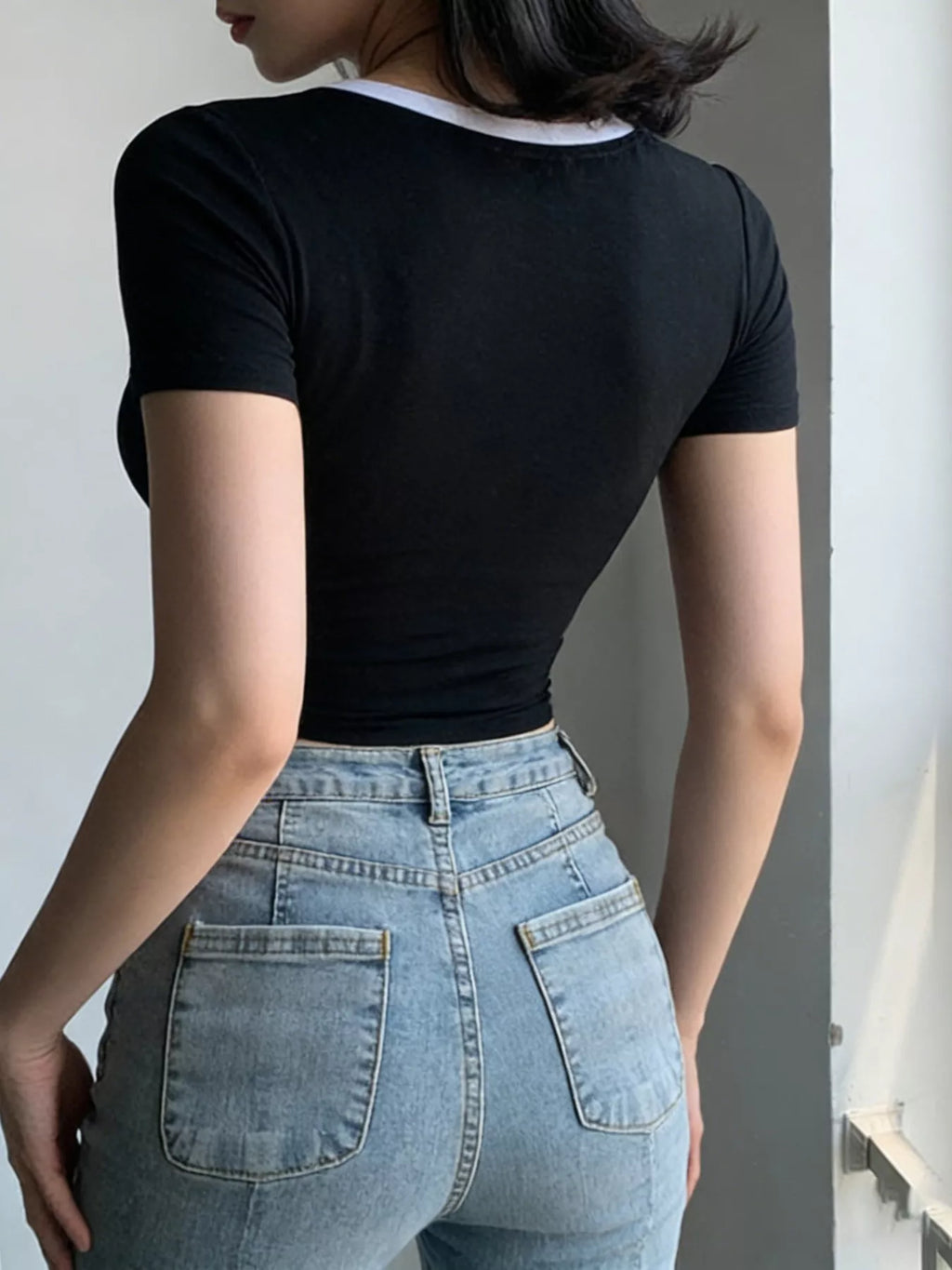 Contrast Trim Short Sleeve Crop T-Shirt