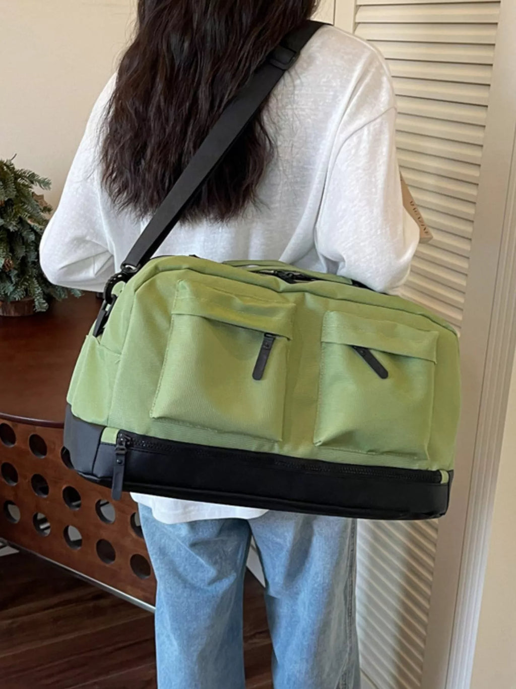 Multiple Pockets Travel Bag