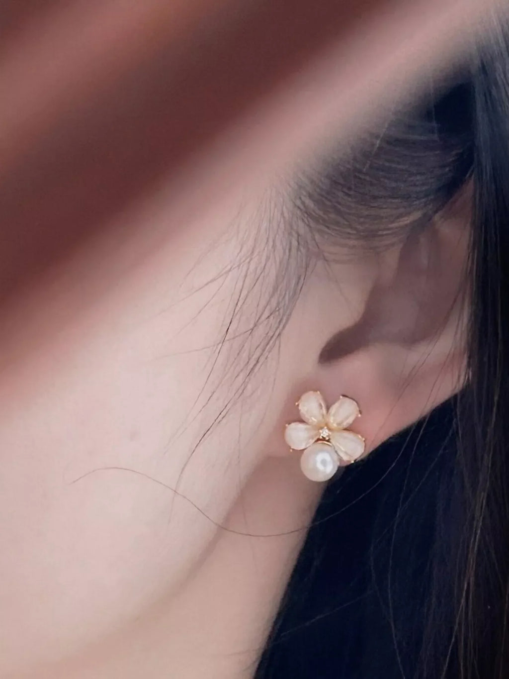 Floral Pearl Stud Earrings