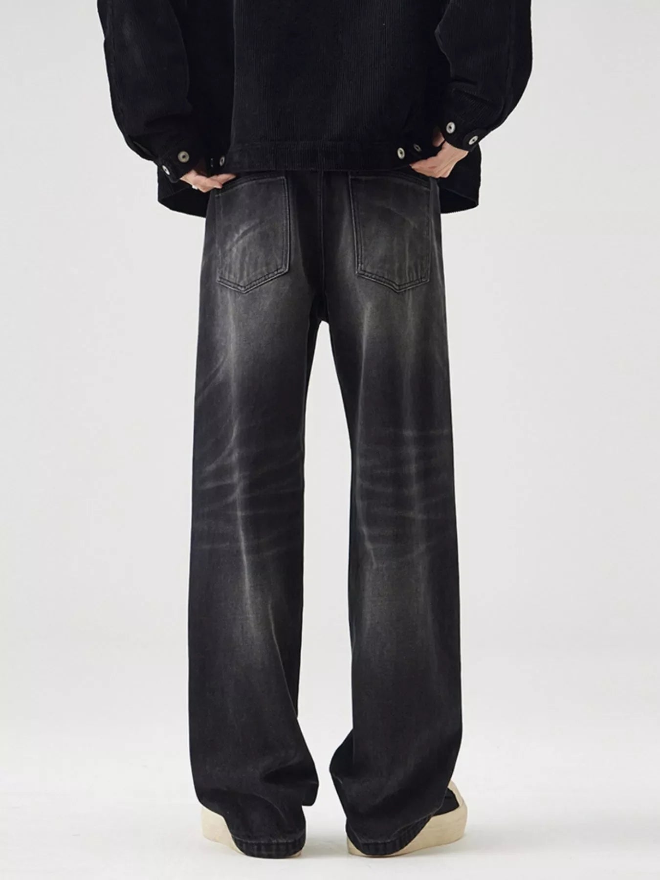 Men's Wide Leg Washed Jeans