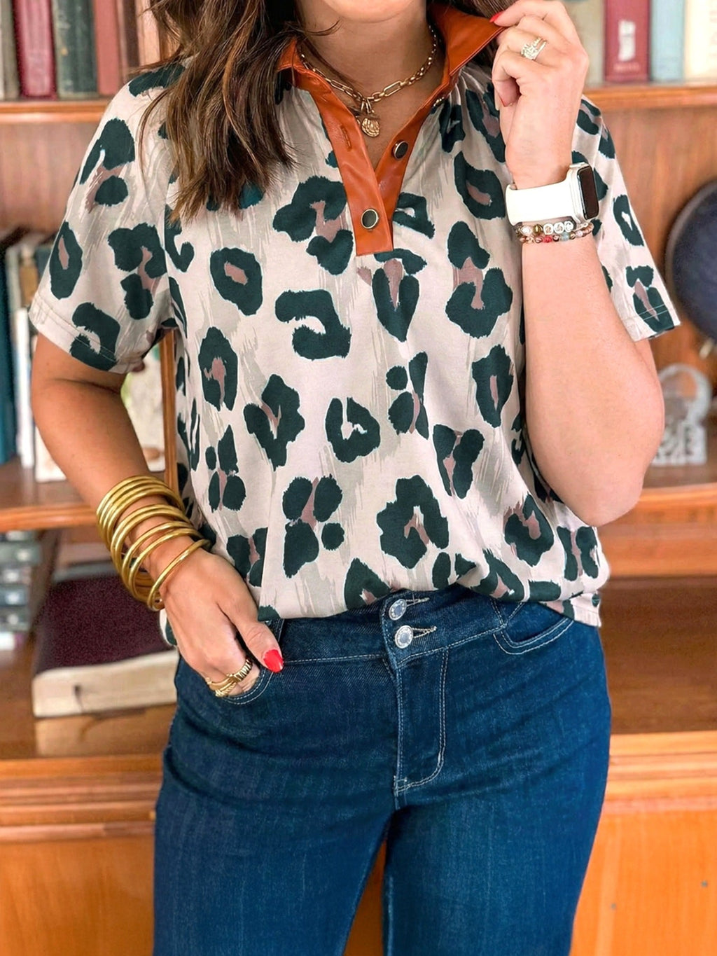\Leopard Print Button Contrast Collared Short Sleeve Blouse