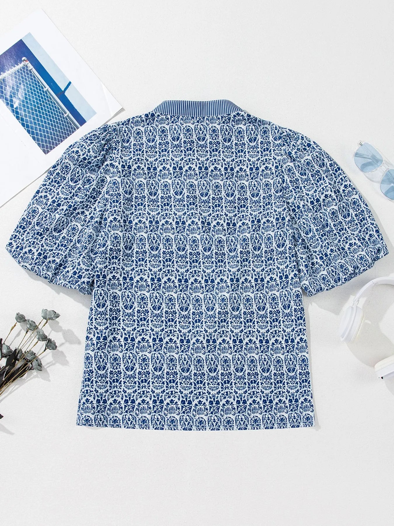 Printed Contrast Ric-Rac Puff Sleeve Top