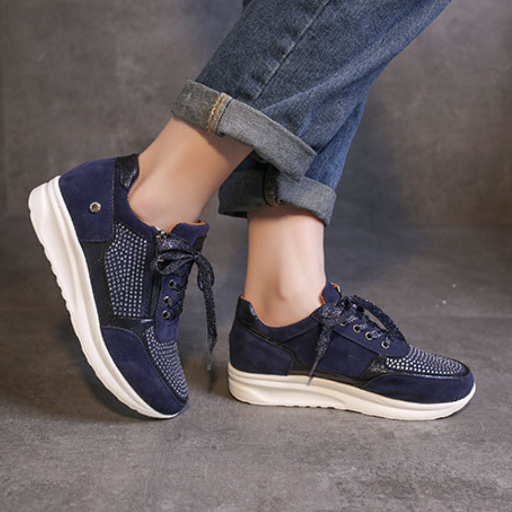 Lace Up Round Toe Sneakers