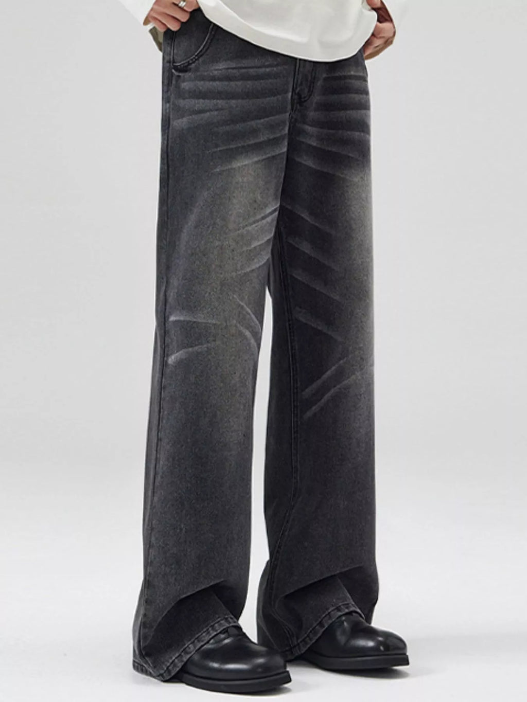 Men's Wide Leg Washed Jeans