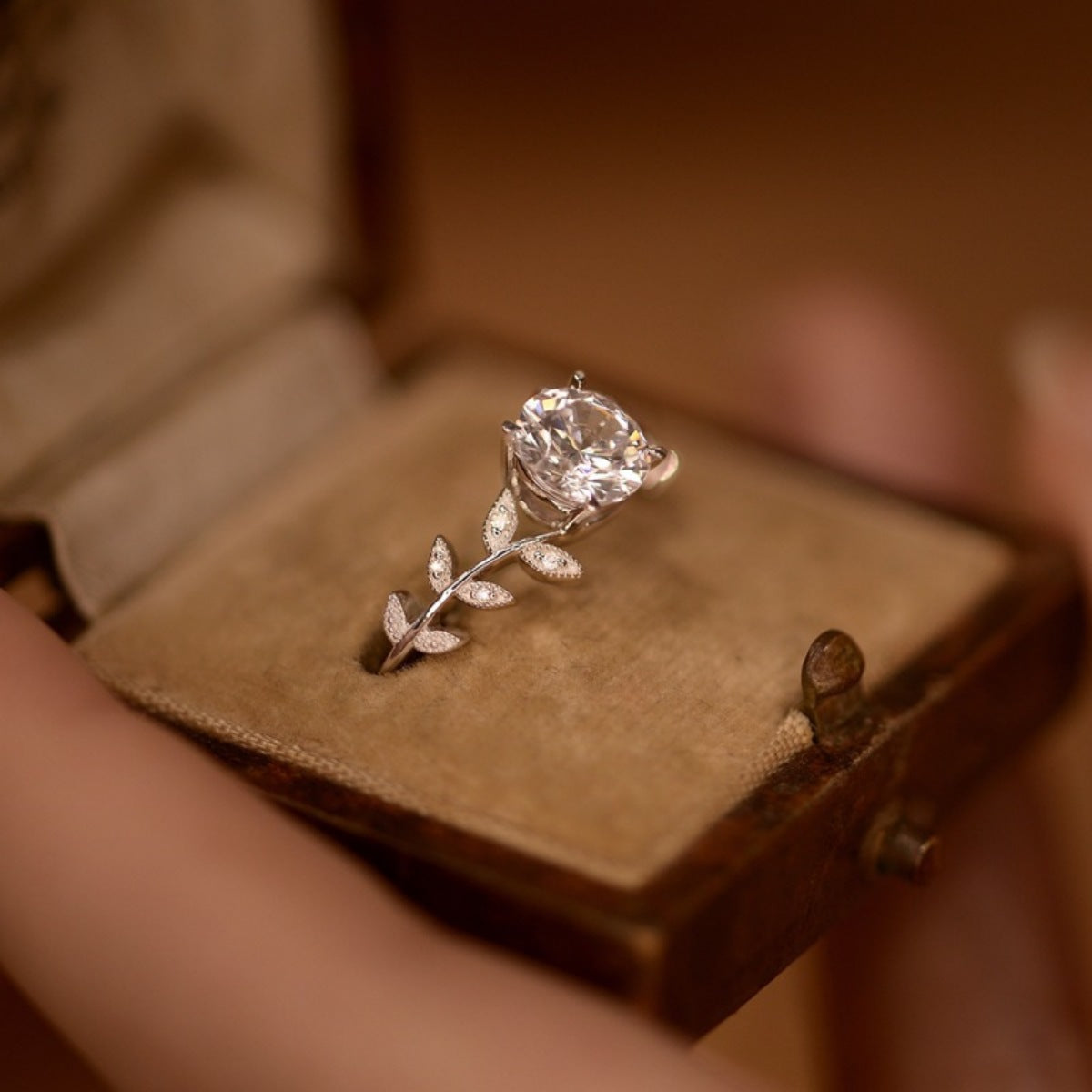 1 Carat Moissanite 925 Sterling Silver Leaf Ring